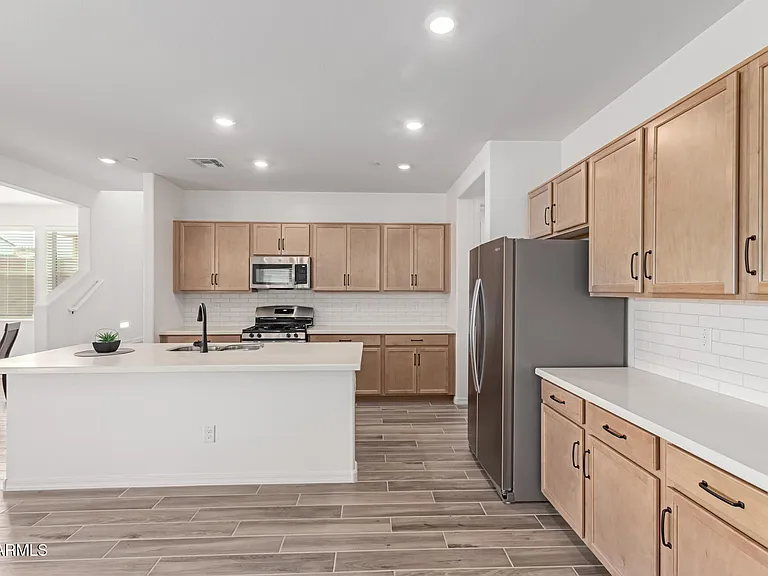 21283 W Edgemont Ave — Photo 9