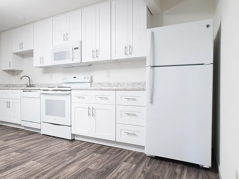 The Grove Apartments — Photo 7