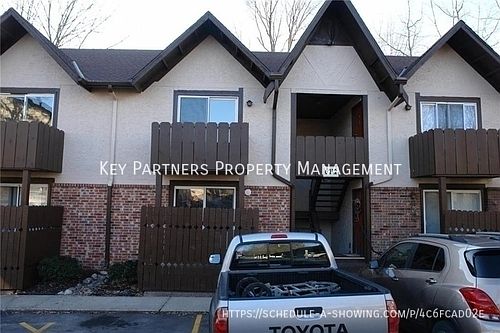 1st image of 6212 Robinson St APT 3