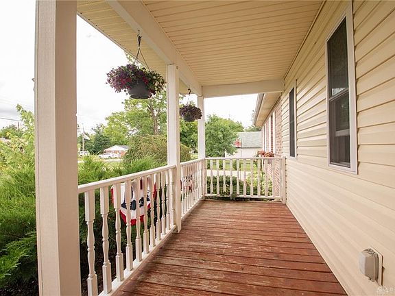 4th image of 3371 Homeacres Ave