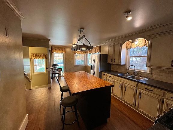 4th image of 417 W Evans Ave