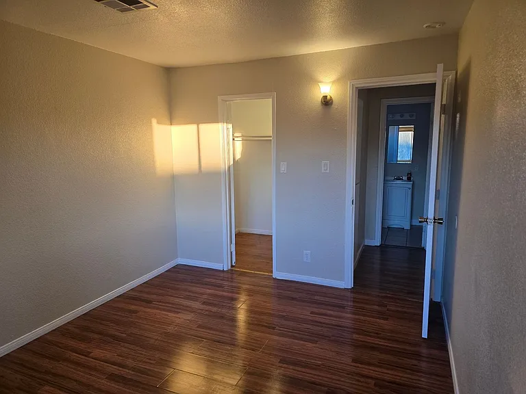 1724 Breckenwood Ct — Photo 7
