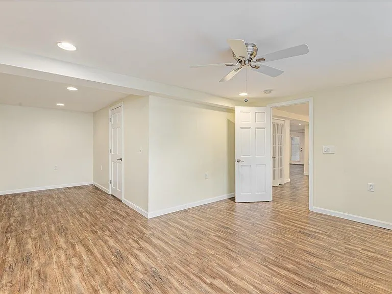 387 Main St #1 — Photo 8