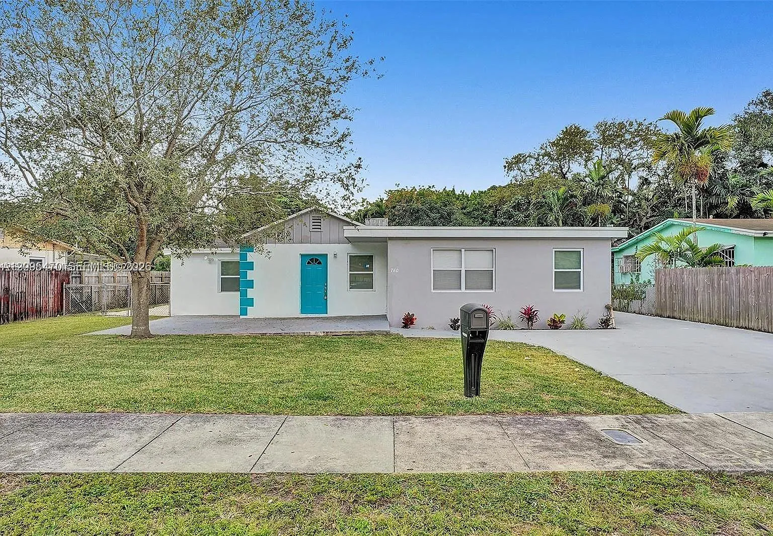 4 bed, 3.0 bath, 1963 sqft, $4,650 — Photo 1