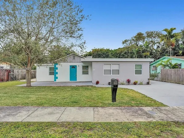 760 NE 152nd St, Miami, FL 33162
