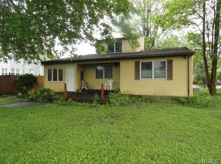 8920 Griffon Ave, Niagara Falls, NY 14304