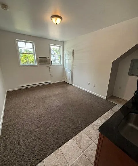 42 Groton St #D — Photo 4