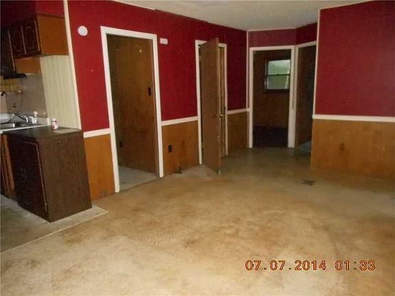 5th image of 7969 E Oak Dr