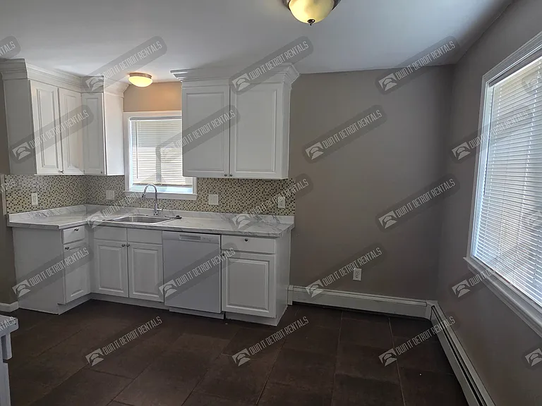 8125 Timken Ave — Photo 15