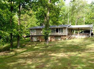 1158 S Unionville Rd, Paoli, IN 47454