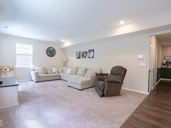 4th image of 6671 Dunkirk Dr