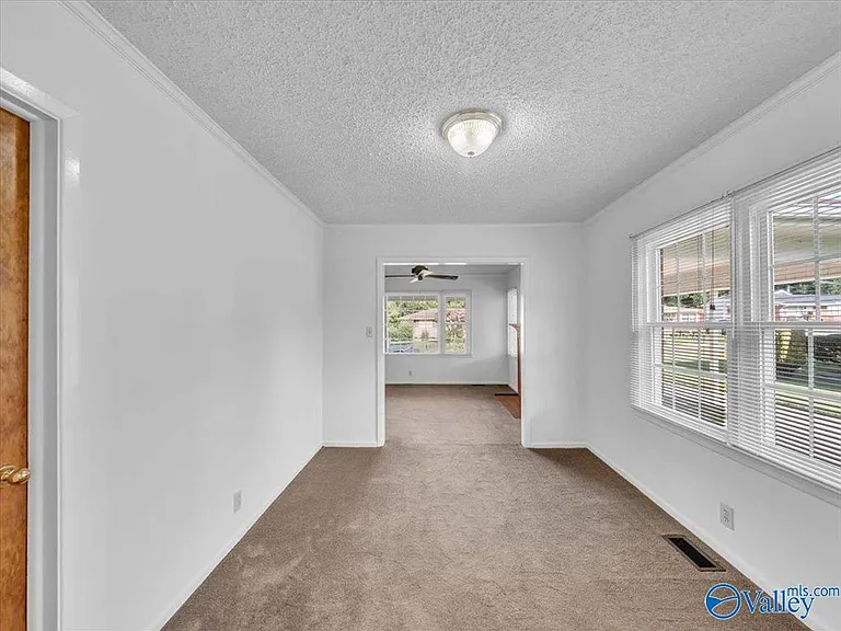 422 Karter St NW — Photo 8