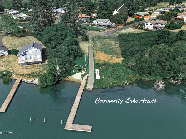 3851 NE 41st St, Neotsu, OR 97364