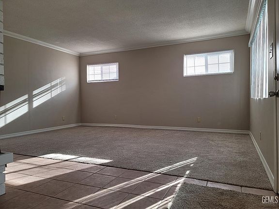 3rd image of 2721 Trent St