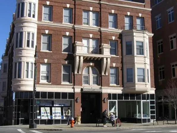 3 S Main St, Concord, NH 03301