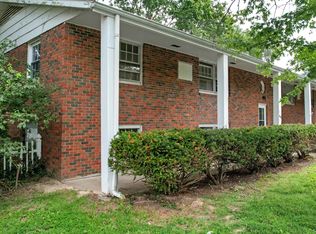 1548 E Gary Dr, Carbondale, IL 62902