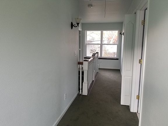 4th image of 117 W Highland Ave