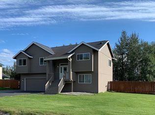 1140 E Esty Cir, Palmer, AK 99645