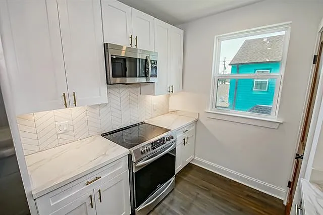 3867 Pauger St — Photo 7