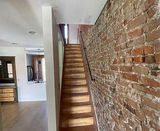 4th image of 2852 N Marion St