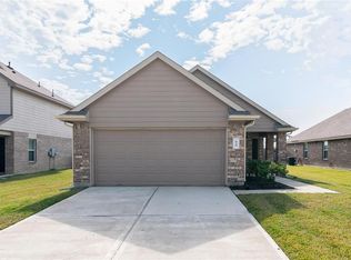 840 Canton Grass Ln, La Marque, TX 77568