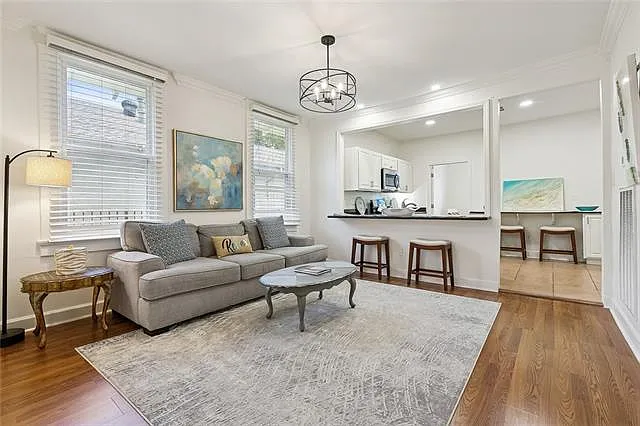 2831 Calhoun St — Photo 13