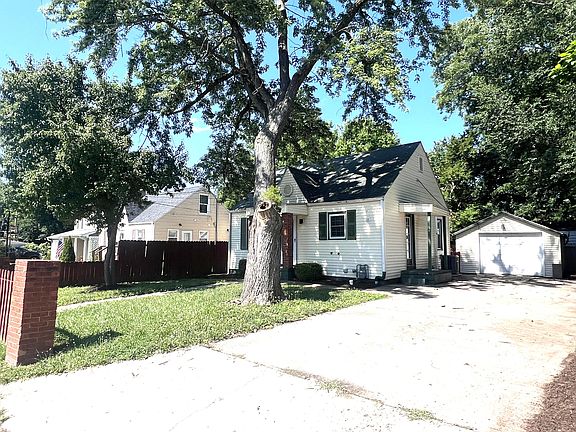 4th image of 1105 Jefferson St