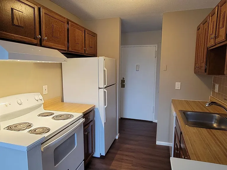 43 Balance Rock Rd #10 — Photo 11
