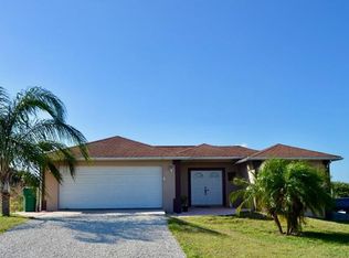 2830 31st Ave NE, Naples, FL 34120