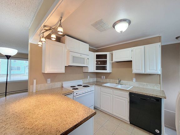 2nd image of 1218 McPherson Ave
