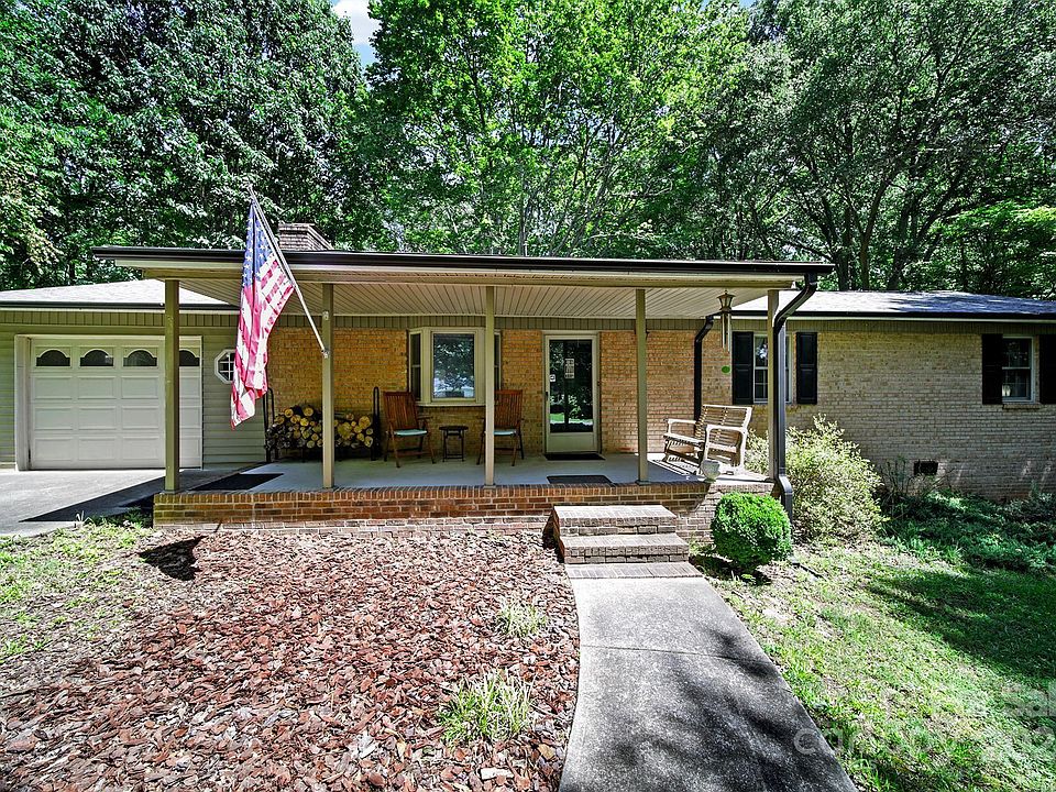 1st image of 1511 Easy St
