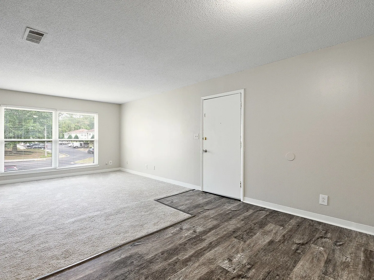 Valley Bend Apartments — Photo 4