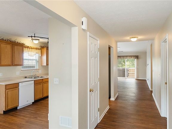 2nd image of 3956 Marsh Creek Ln