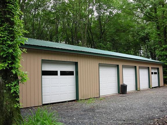 3rd image of 1222 Crystal Ln