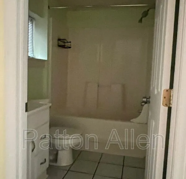 10 Miller Rd E #B — Photo 13