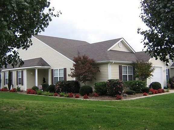 3rd image of 4796 Gardenia Cir
