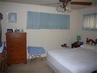 4th image of 413 Park Dr