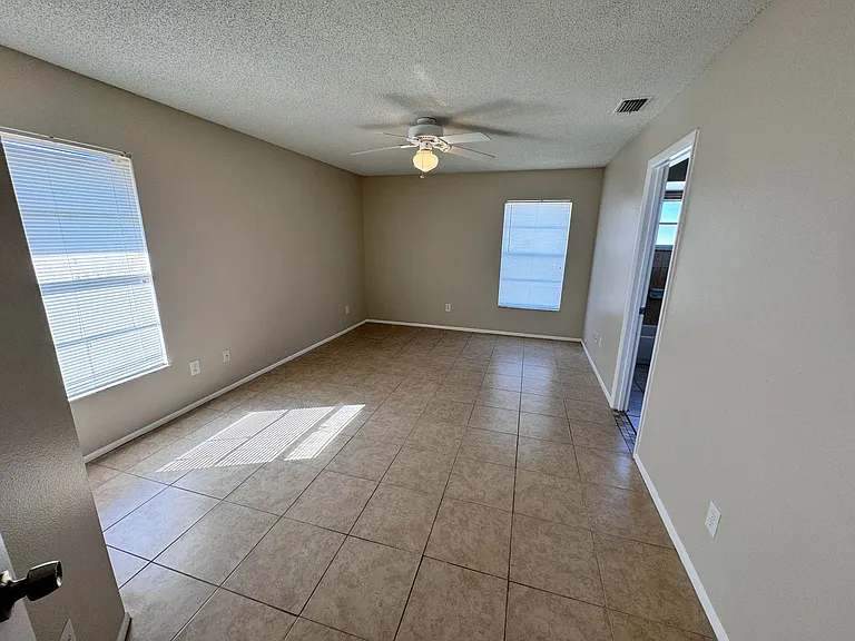 3480 Plaza Ave — Photo 6