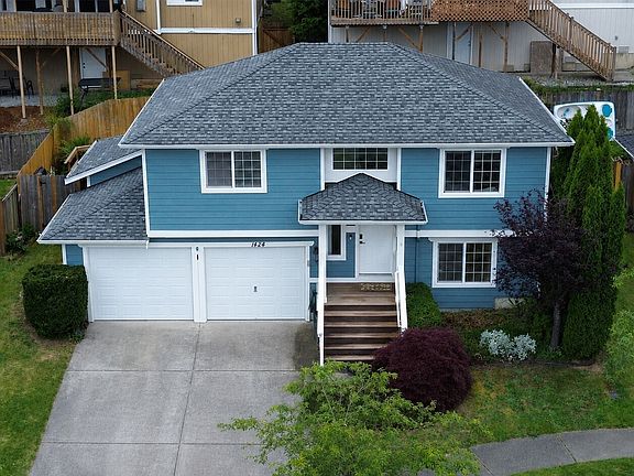 2nd image of 1424 Vecchio Court