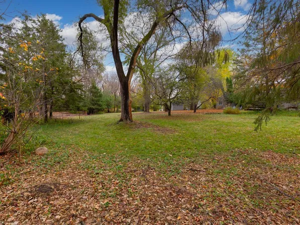 14759 McGinty Rd W, Minnetonka, MN 55305