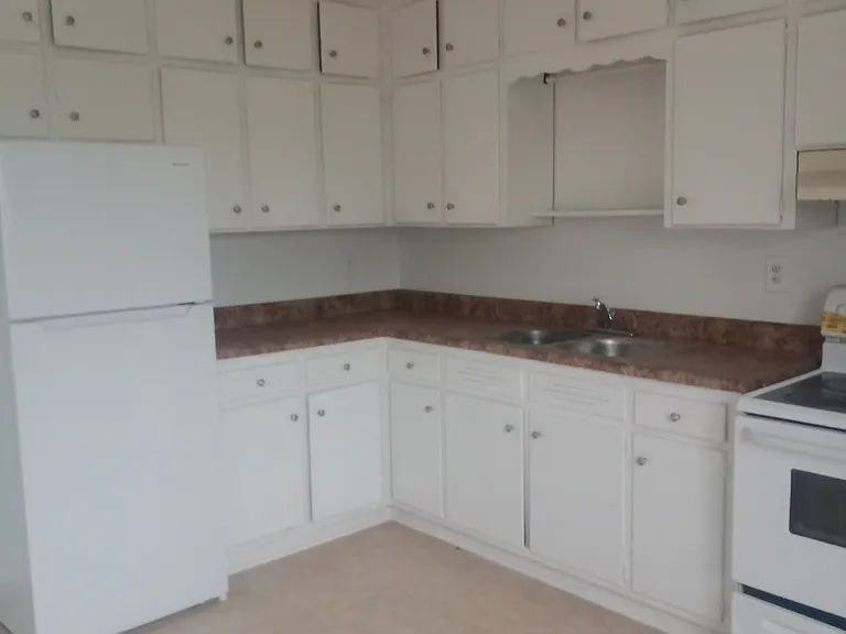 Plenty of kitchen cabinets