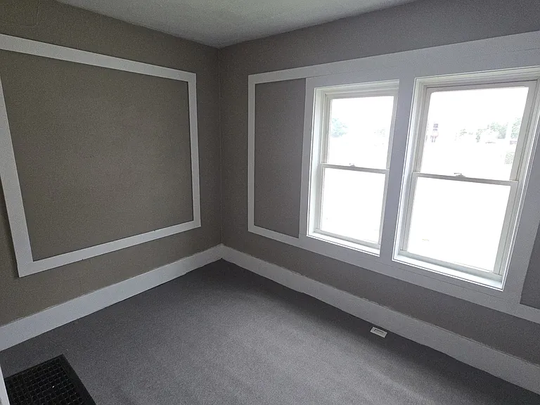 212 W Hospital Dr — Photo 4