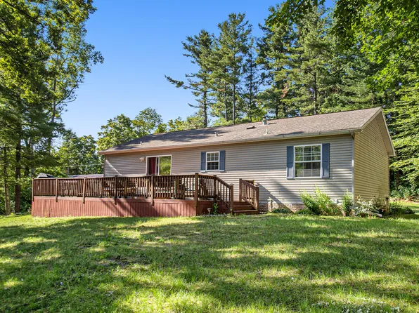 2966 S Staines Rd, Stanton, MI 48888