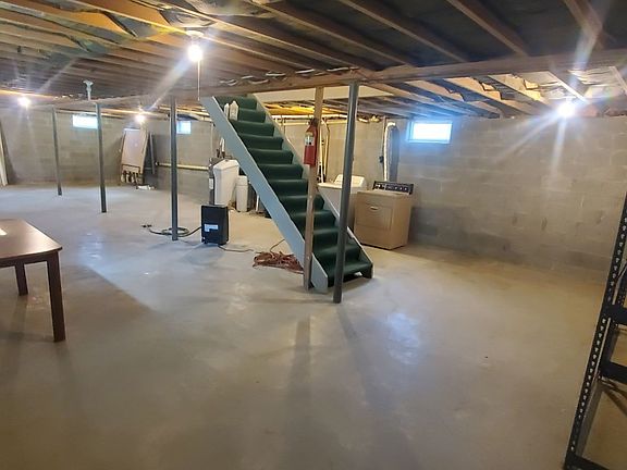 5th image of 7379 Rock River Rd