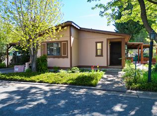 4624 S Pacific Hwy UNIT 32, Phoenix, OR 97535