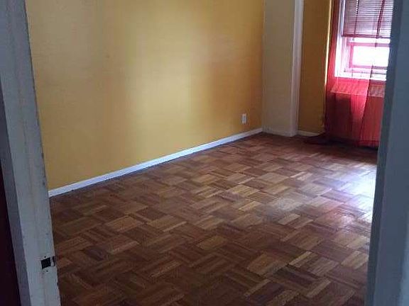 4th image of 7 Fordham Hill Oval APT 10H