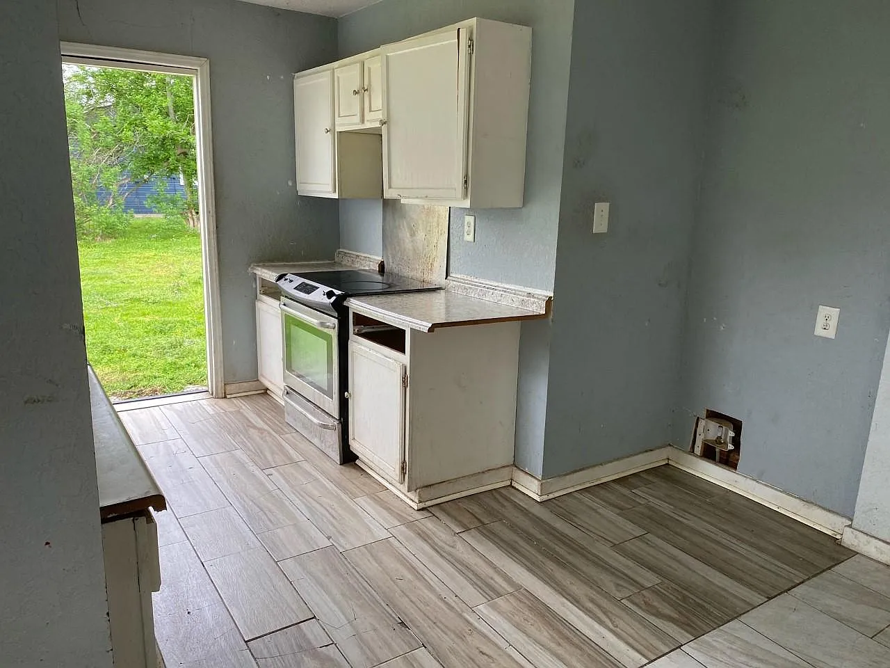 3 bed, 1020 sqft, $950 — Photo 4