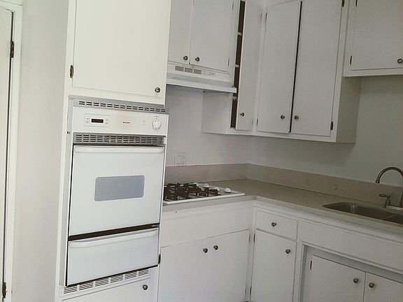 5th image of 2310 S Bentley Ave APT 4
