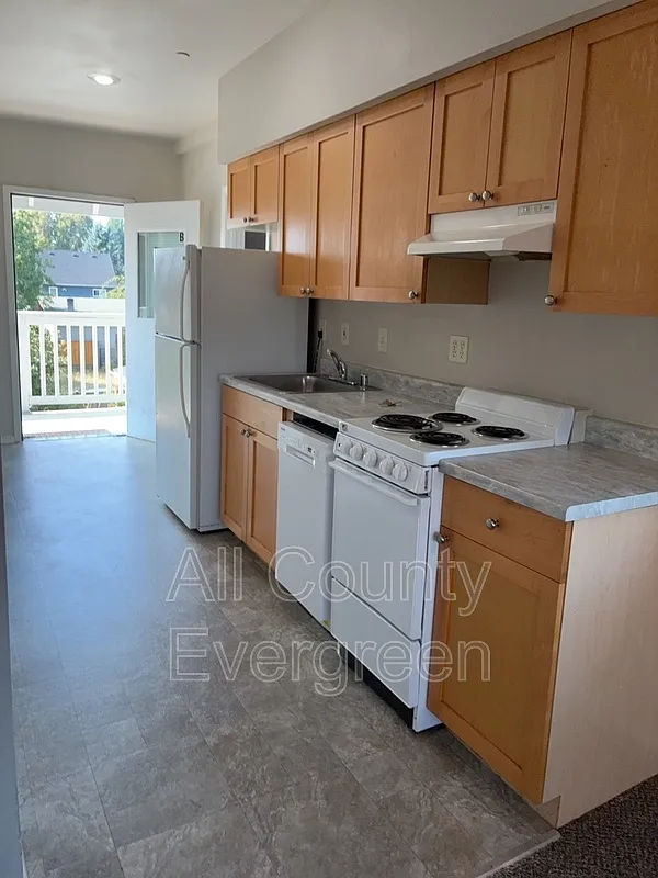 1 bed, 1.0 bath, 750 sqft, $1,495 — Photo 2