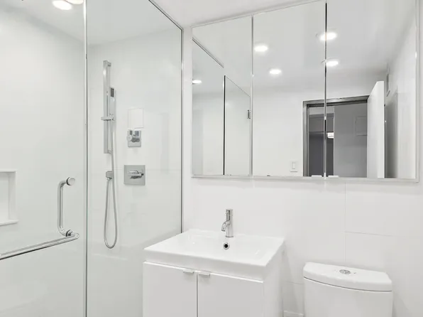 301 East 66th Street image 4 of 5